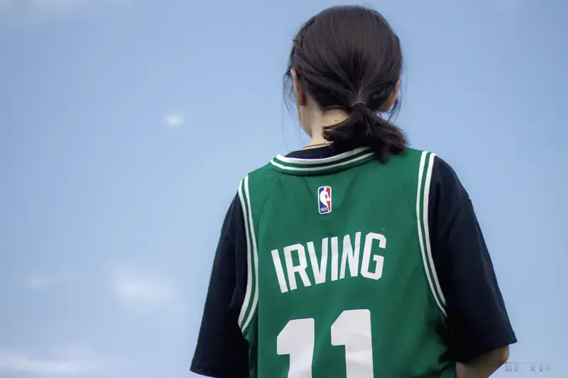 绿军大胜76人夺赛点 2026年4月27日NBA季后赛首轮G4，绿军1...