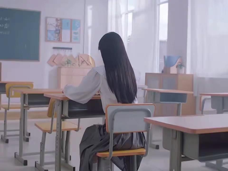 鞠婧祎