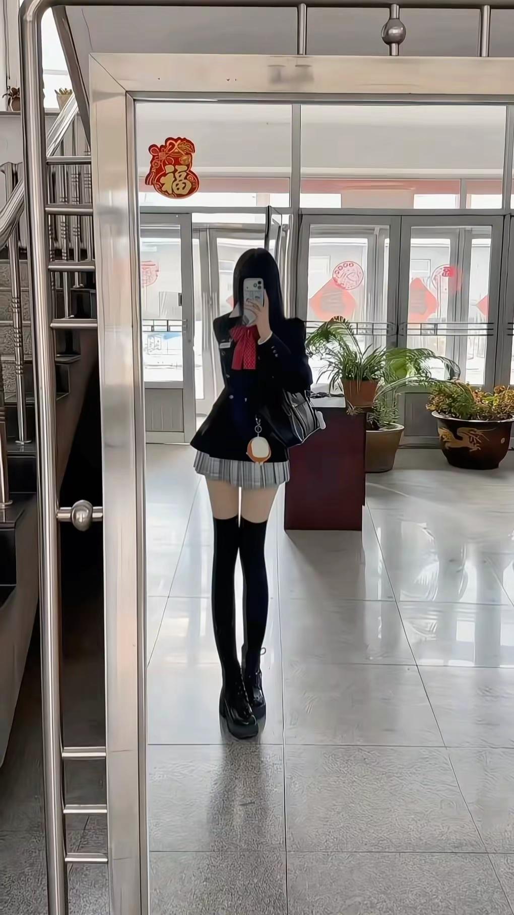 乖是装的 吃定你是真的