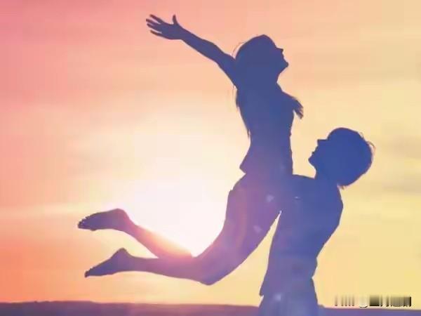 很多人觉得婚姻是由感情维系的，其实这是个大误区。我认识一对夫妻，恋爱...