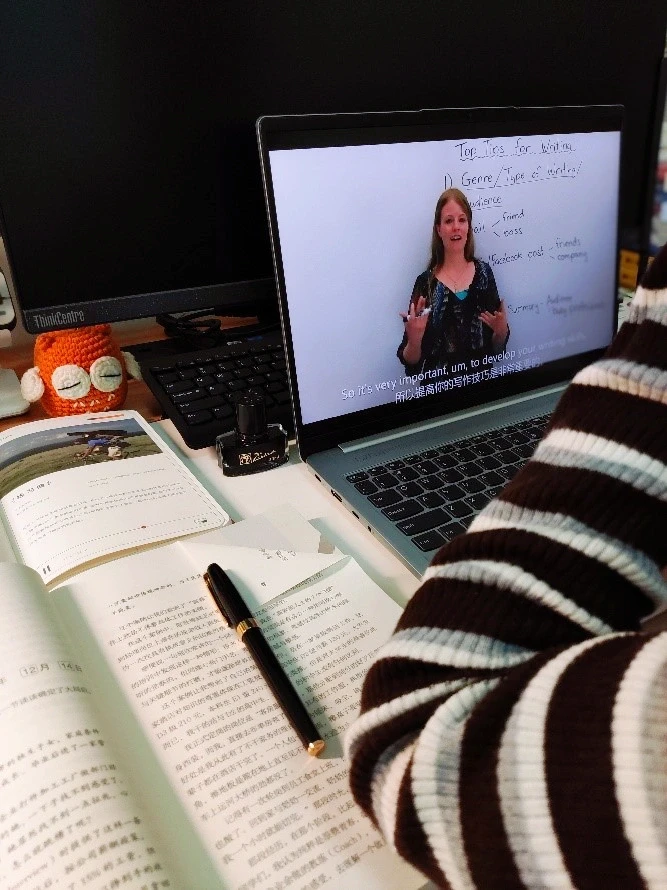 与其烂在刷短视频里，不如开始布局你的5年后