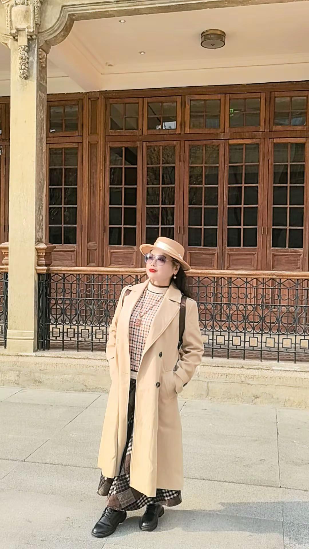 <p>优雅气质 气质范 酷酷的小姐姐 温柔穿搭 <!--{img:0}...