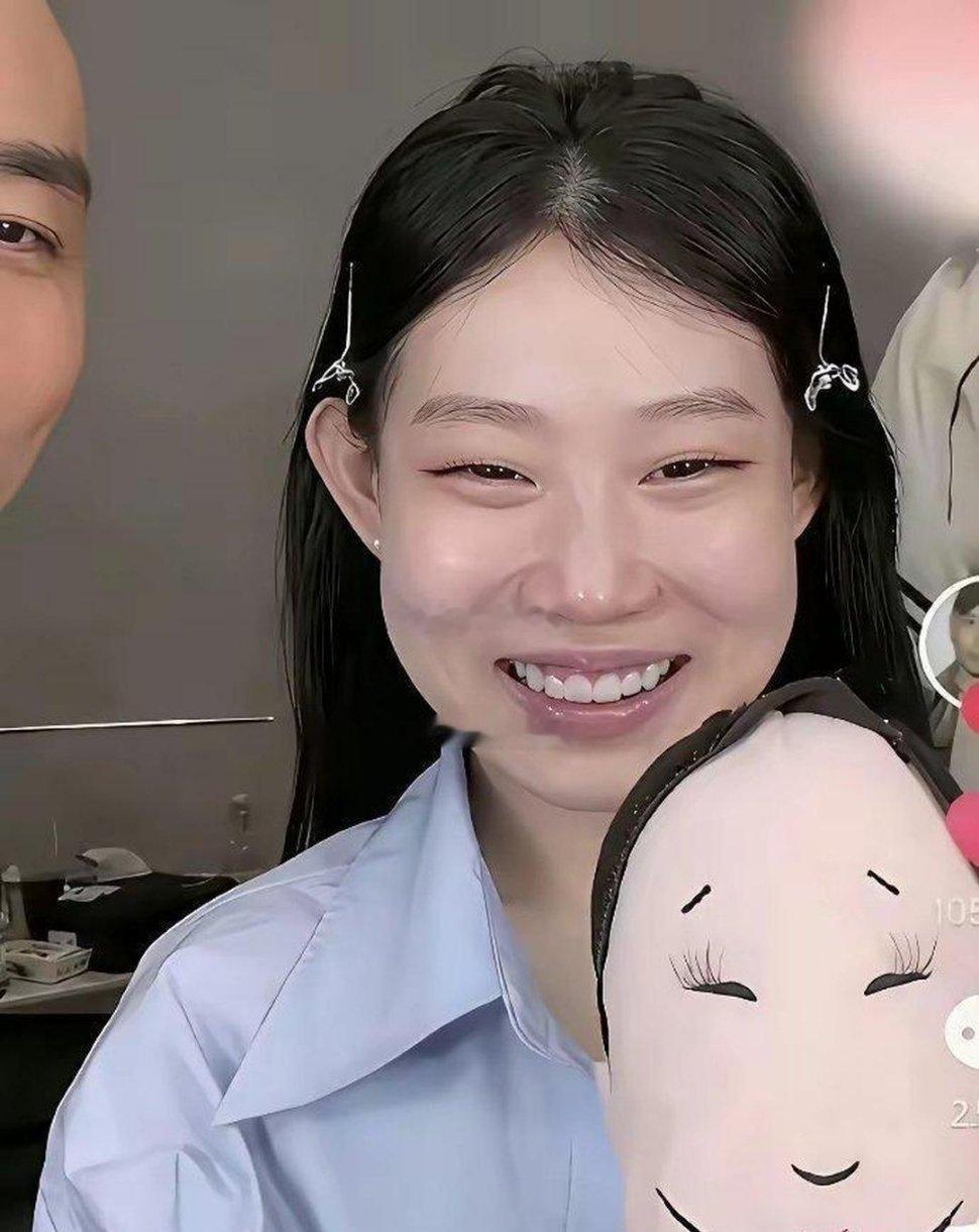 1.2万一次的化妆有多绝？看完沈佳润妆前妆后，瞬间懂了！！ ​