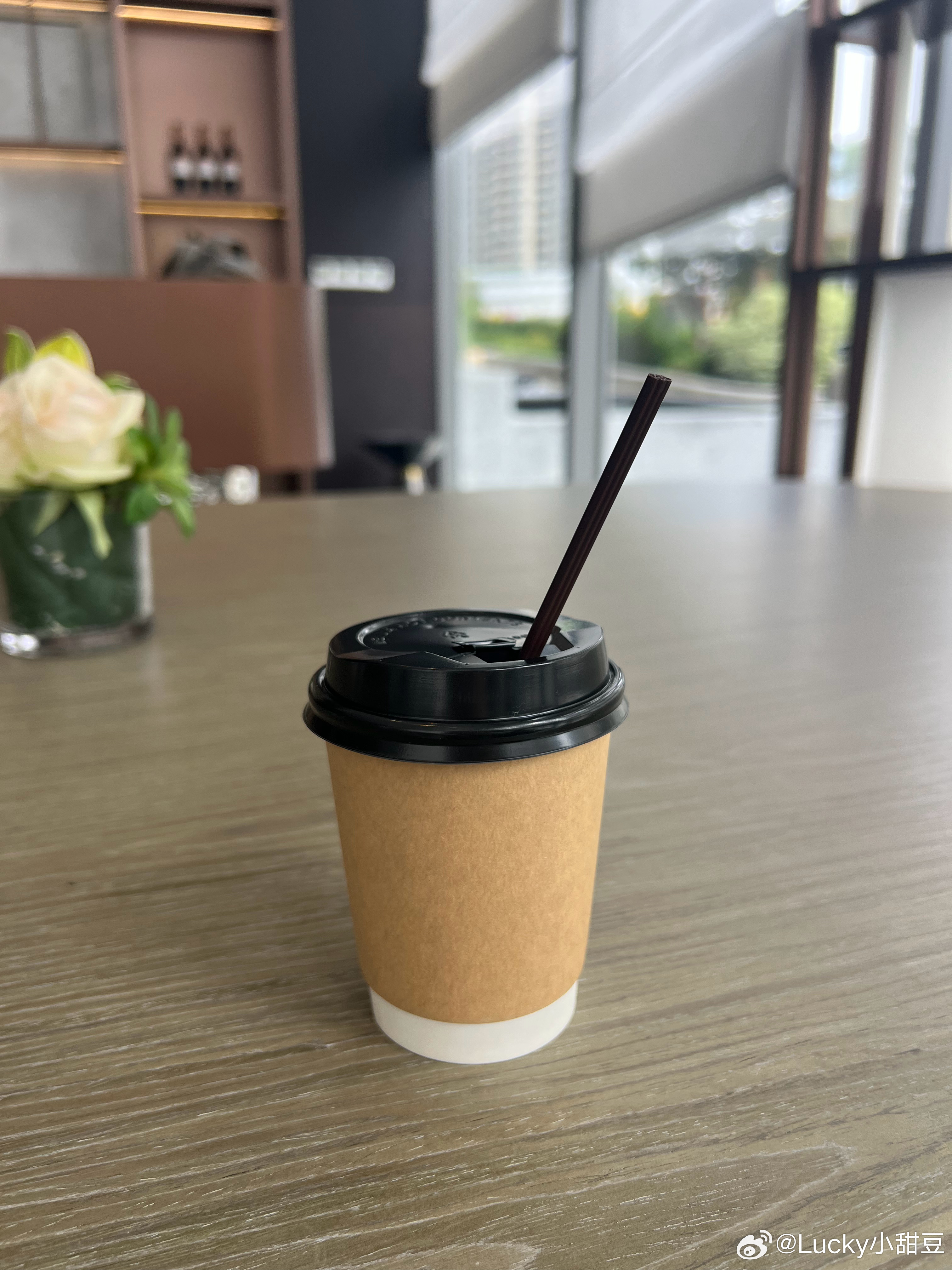 磨蹭到这个点才出酒店大门开工～  是真变懒了啊，换做从前那不得8点多就...