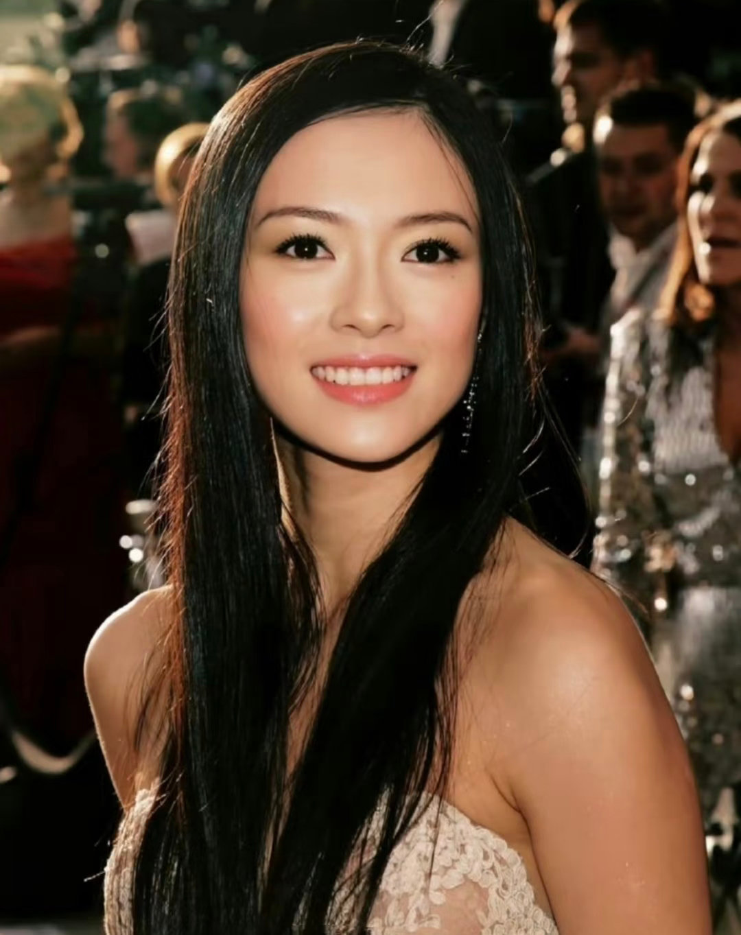 #森林北撞脸章子怡#不得不说，先是章子怡，后是森林北，两个颜值都是顶级 ​​