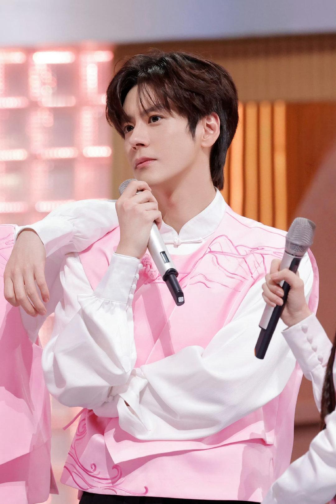 #你好星期六这回真放母带了#希望我家魏哲鸣的那期好6️⃣也能放母带，也能有这么感人的时长[哇]。 ​