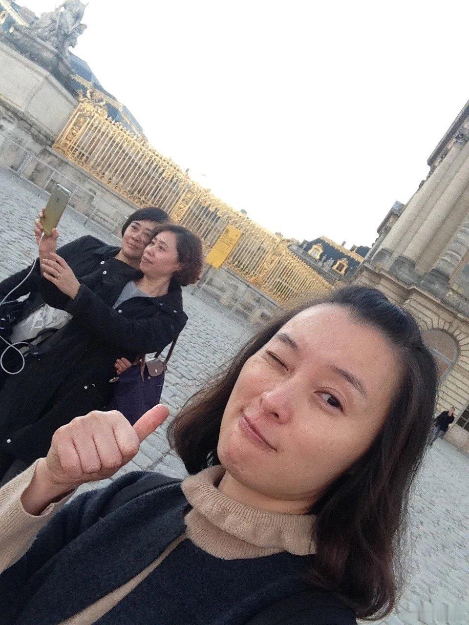 #吴越[超话]# 超级爱wink的小女孩呀 真的特别特别可爱！！！ ​