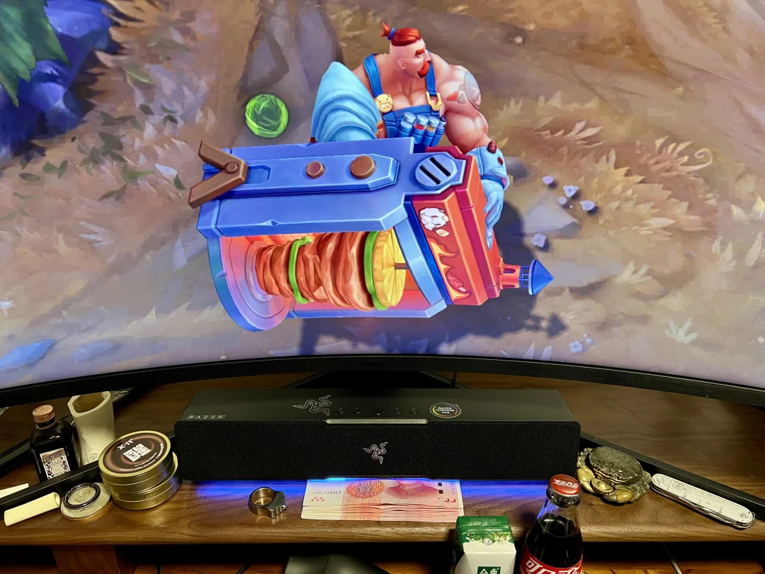 愚人节烤肉大叔布隆，这个大招的牛排做的太逼真了，大晚上给我看饿了，还是我最爱的七