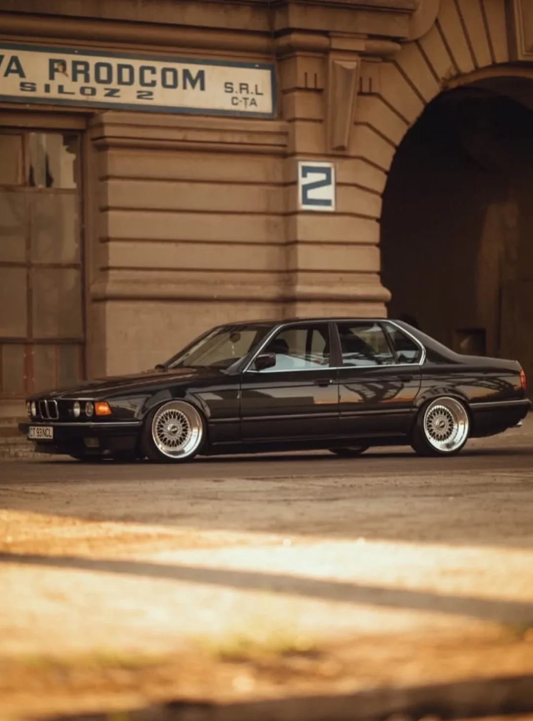 BMW E32