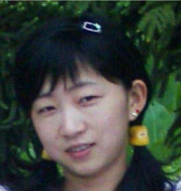 1968年，台湾美女服务员意外被中非暴君相中，很快就远嫁非洲，过上了奢...