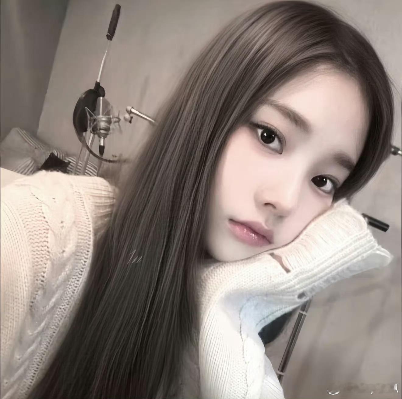 𝐖𝐞𝐂𝐡𝐚𝐭头像 |柳智敏 |  高清女头｜可爱头像｜软萌头像 ｜苹果壁纸｜小清新｜手机壁纸｜手绘｜卡通｜简约｜可爱｜壁纸分享｜多巴胺头像

Share｜王楚然丨章若楠丨刘浩存丨田曦薇丨白鹿｜赵今麦丨孟子义丨鞠婧祎丨卢昱晓｜孟佳｜孟子义｜孟美岐｜马思纯｜虞书欣｜倪妮｜宁静｜欧阳娜娜 ​