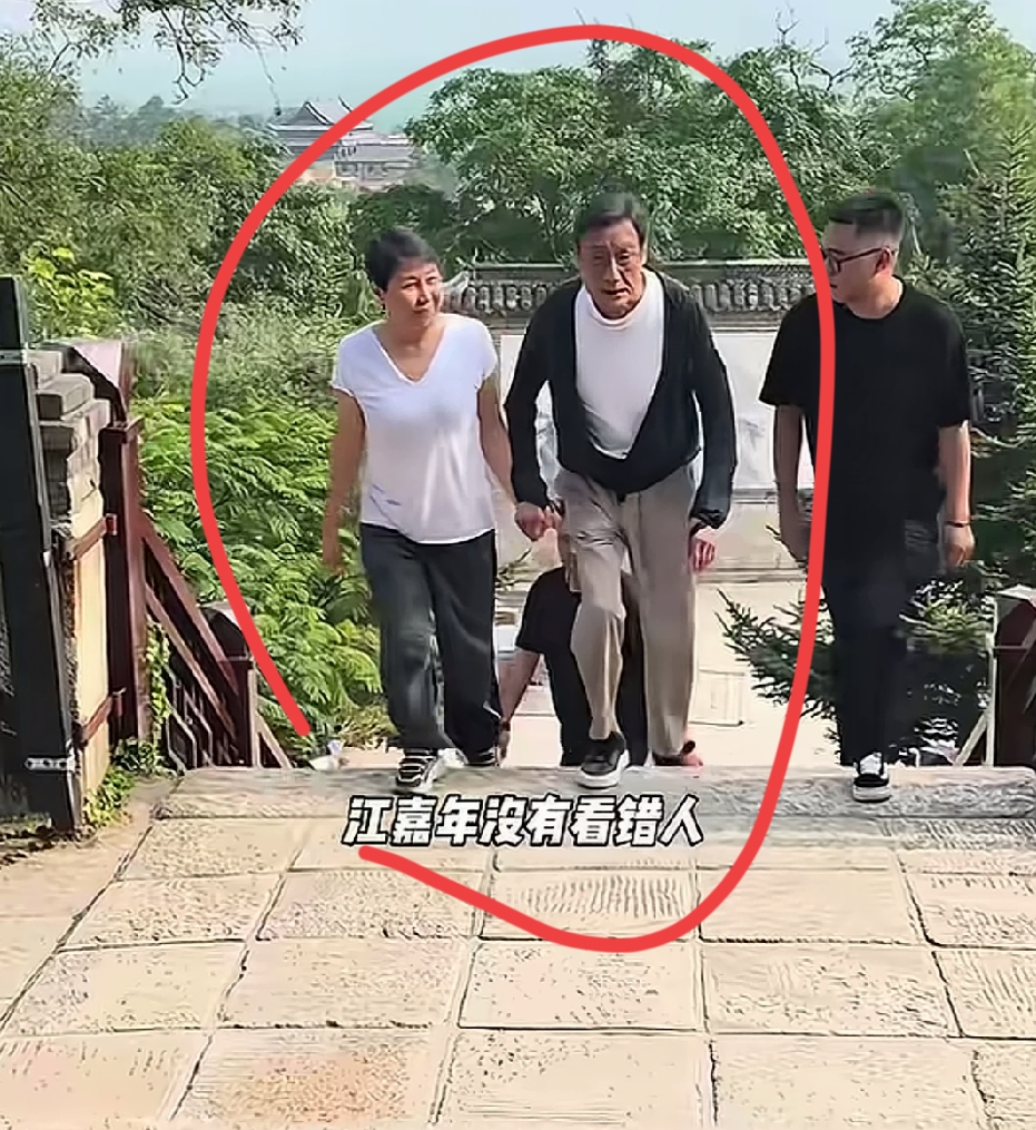 别说梁家辉还是一个重情重义这个真男人。