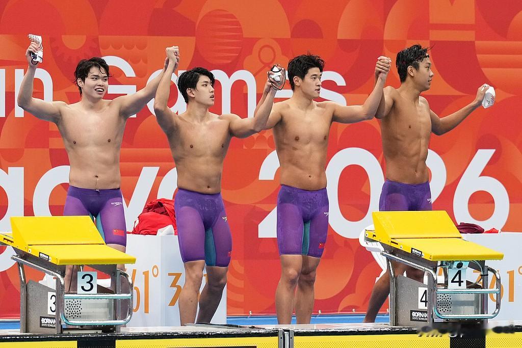 绝地反超！中国男子4×200米自由泳接力登顶亚运赛场