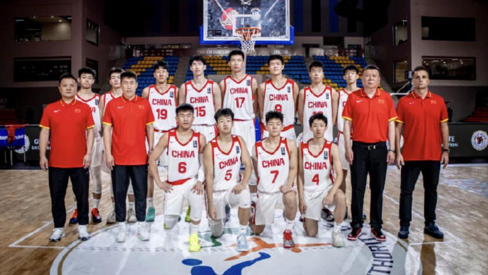 （U18男篮亚洲杯 | 中国队击败菲律宾进四强+获世青赛资格！）8月21日，U18男篮亚洲杯进行了1/4决赛，中国U18男篮以117-103击败菲律宾U18男篮挺进四强，从而拿到一张进军明年U19男篮世界杯的入场券。中国U18男篮将在半决赛对阵新西兰队和日本队之间的胜者。这一战，中国队下起三分雨，三分球33投17中。 ​