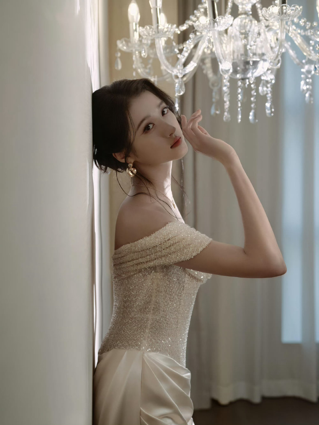 #关晓彤优雅千金感#这个关晓彤大事很妙[爱慕][爱慕] ​