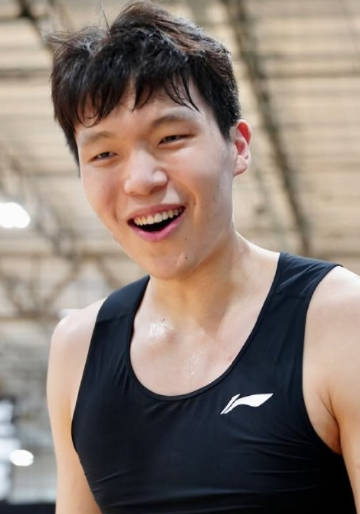 训练师Chris Johnson更新Instagram Story，晒...