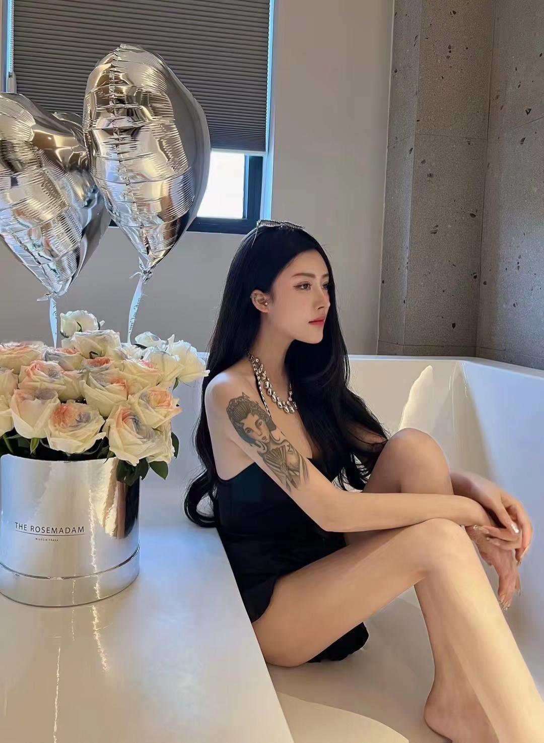 <p>御姐辣妹 性感可爱 <!--{img:0}--><!--{img...