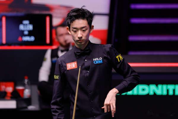2026世锦赛   吴宜泽半决赛完美开局后遭遇五连鞭  希金斯13-1...