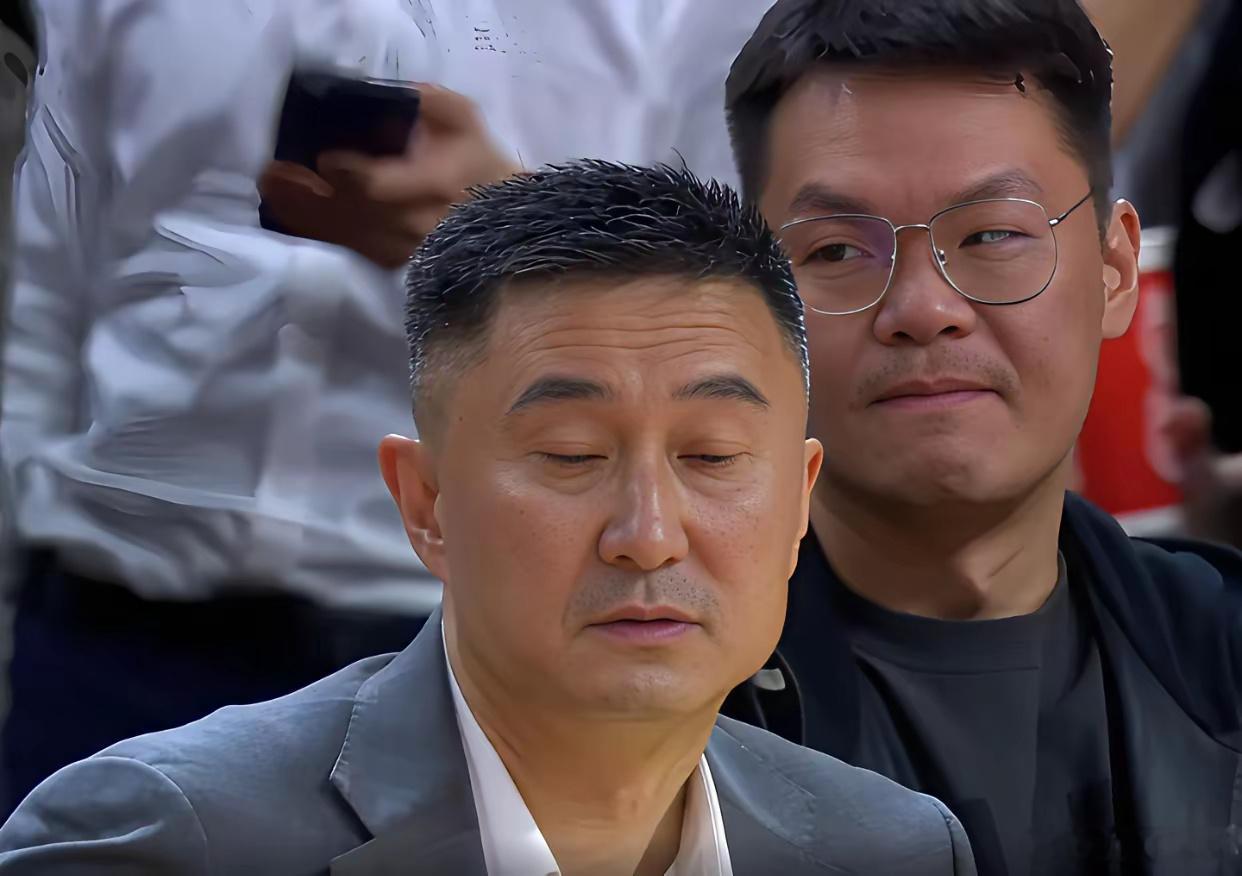 朱芳雨为何卸任？1，广东宏远本身就是家族企业，陈海涛迟早都会让儿子陈浩...