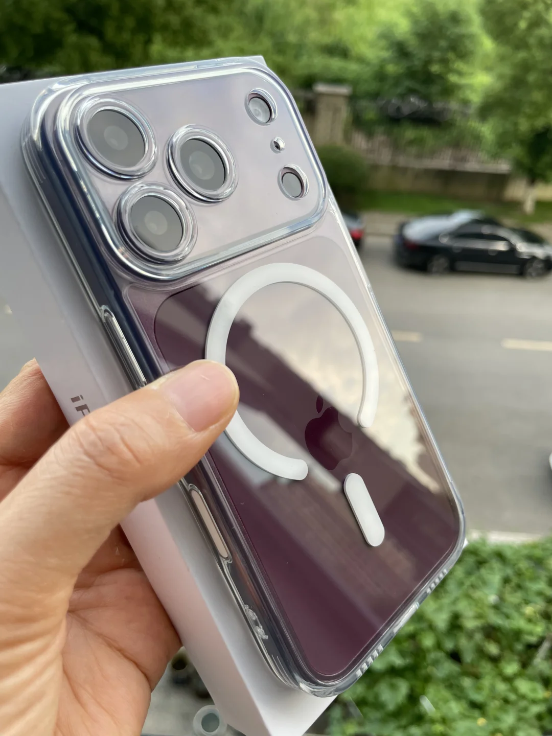 谁懂😭iPhone18ProMax酒红色，直接美出圈！！！