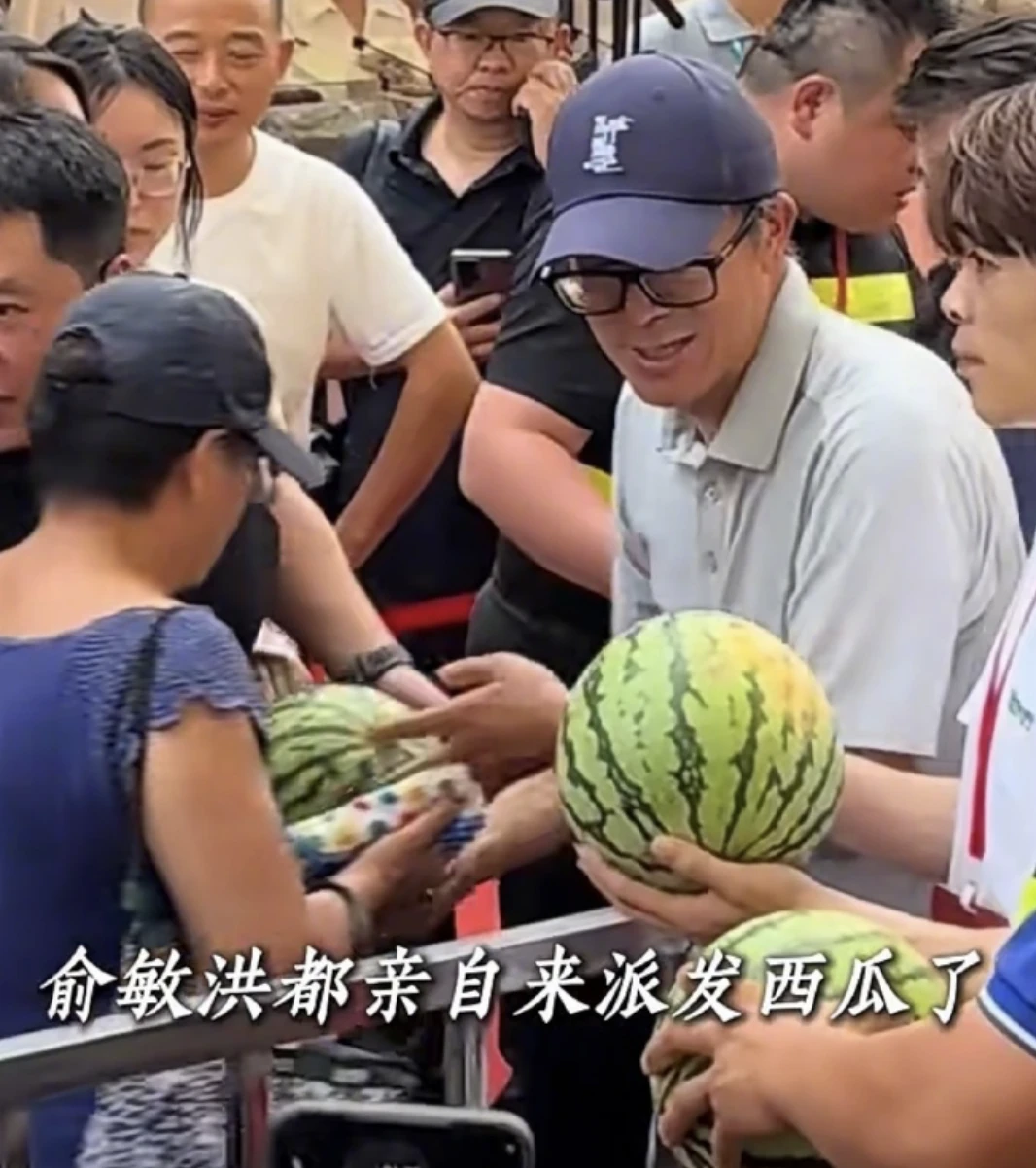 直播不香了？俞敏洪亲自发西瓜造势外卖业务
