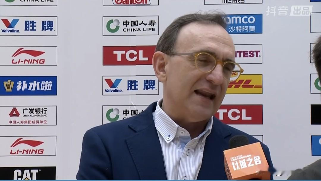 CBA季后赛首日，辽宁客场以77-67力克山东。    北京时间4月2...