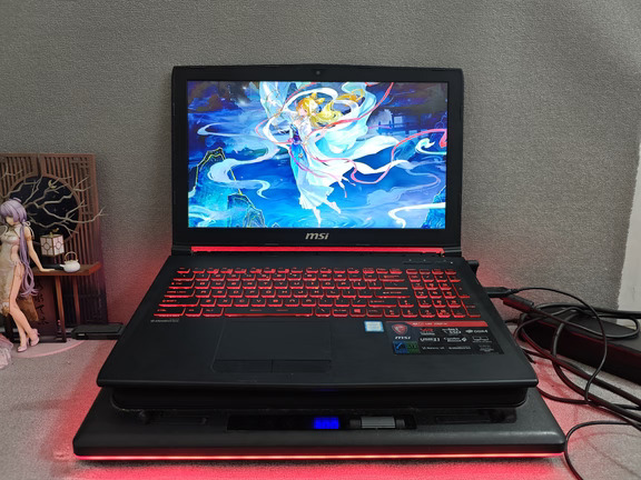 900元出台微星七代i5 GTX1060游戏笔记本电脑