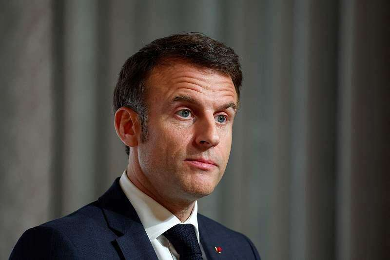 这下彻底闹大了！美国、德国、英国、法国、意大利、加拿大、日本七大发达国家，联合发布重磅声明，扬言要用“一切必要措施”，强行压制疯涨的国际原油价格。

就在10月2日，由马克龙牵头召集G7各国领导人召开紧急视频会议，会后法国爱丽舍宫直接对外官宣重磅决议，措辞强硬且毫无含糊：G7成员国将依托国际能源署统
