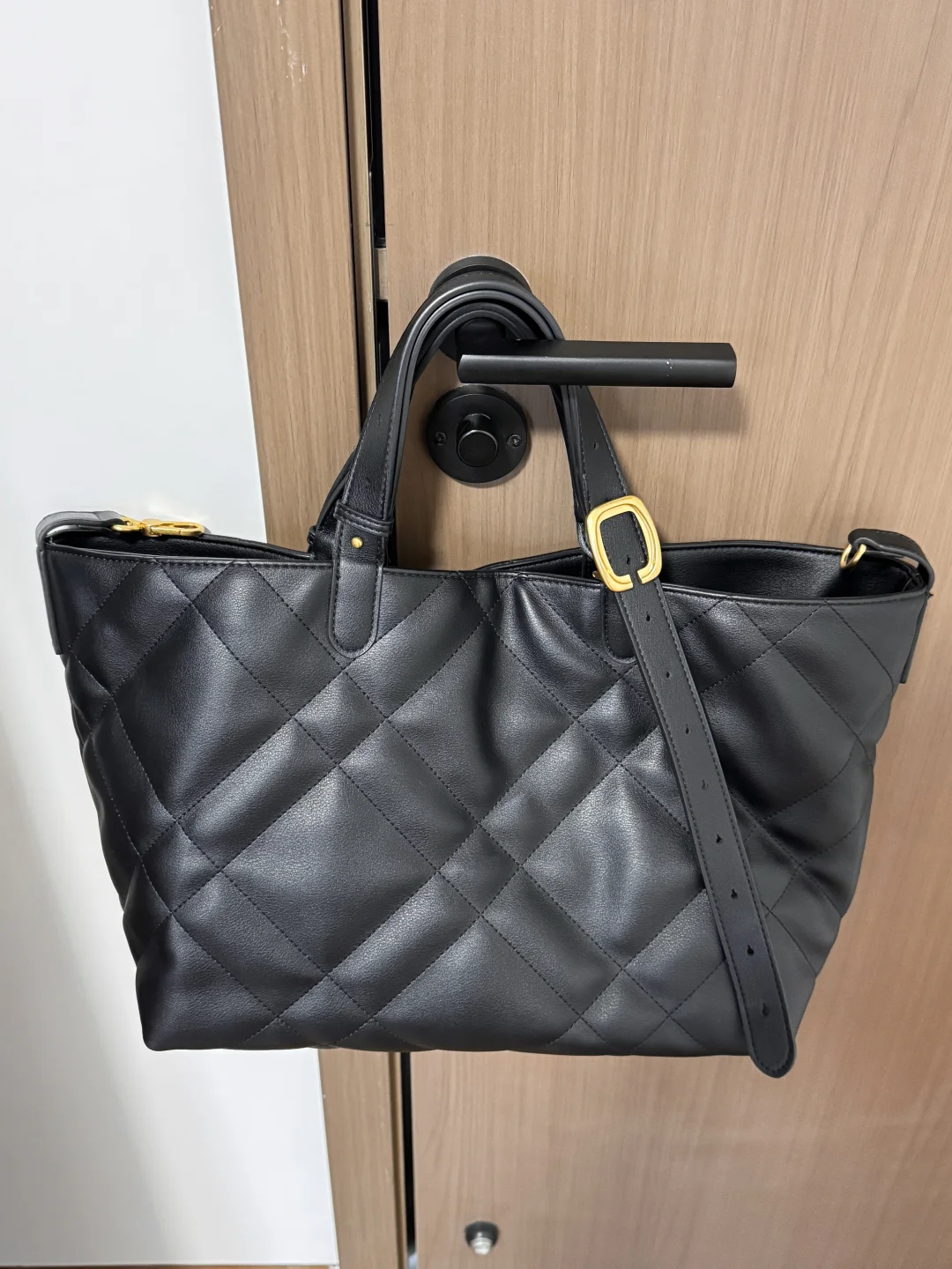 👜黑色款从不嫌多