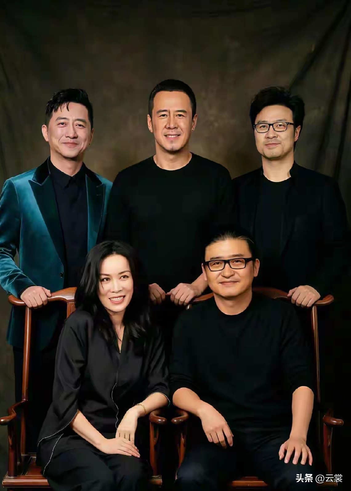 中国好声音第一季五位导师合影，庾澄庆代表作《让我一次爱个够》，杨坤《无所谓》《空城》，汪峰《春天里》《怒放的生命》，那英代表作《征服》《山不转水转》，刘欢代表作《我和你》《好汉歌》，你还知道他们的哪些代表作？