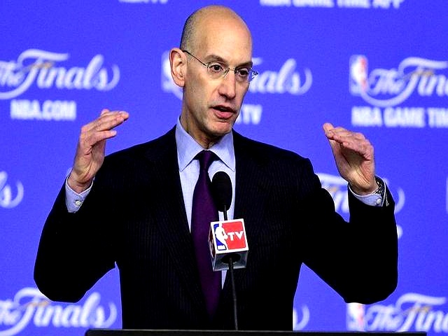 想拿顶薪先打满65场，这规矩到底图啥？    森林狼的爱德华兹就遇到了...