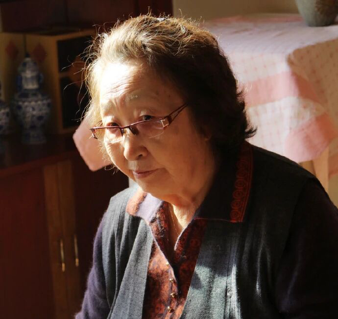 痛心！知名演员彭玉离世，享年93岁！
彭玉老师黑龙江哈尔滨市人，与游本昌同岁，她1964年就参演了电影，印象最深的是《东北一家人》《浪漫的事》，好像都是2000年初的电视剧！
今年怎么了？刘欢、游本昌、敬一丹，很多我们熟悉的人一个个离开了，让人唏嘘！彭玉老师一路走好！彭玉