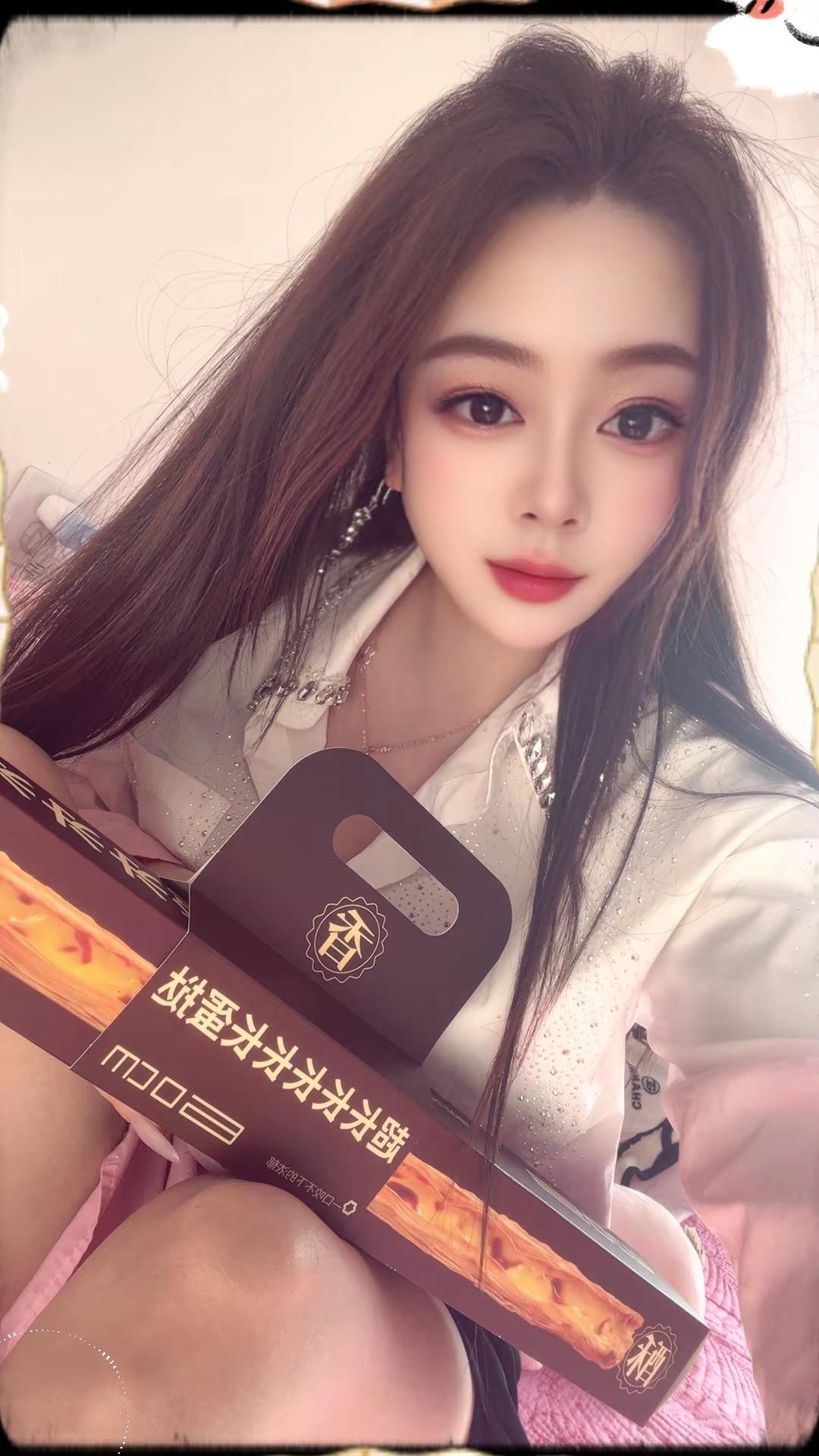 排队才能买到的，感谢朋友送来的超长蛋挞，
