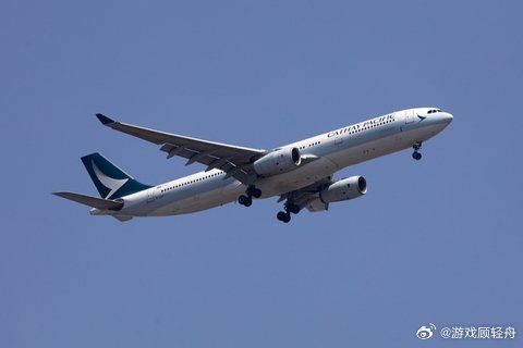 触发北约预警，匈牙利鹰狮战机紧急升空伴飞警示，机组快速排查恢复通讯...