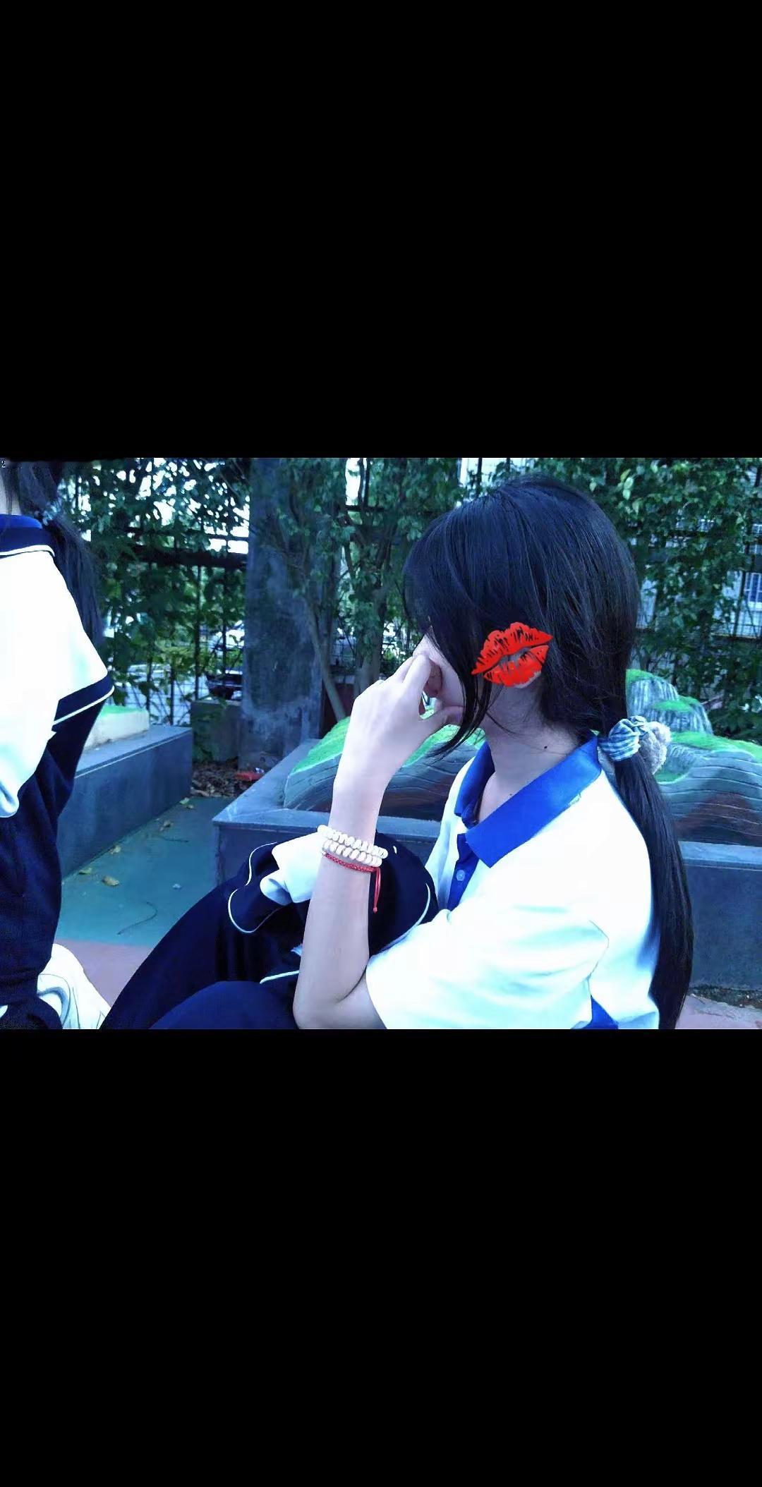 暗恋是一件痛苦的事情