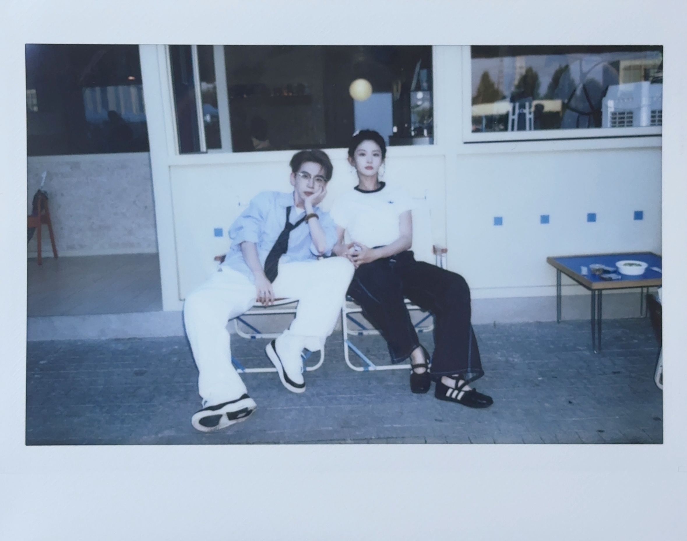 u + me = 安²
#飞到我心上# ​