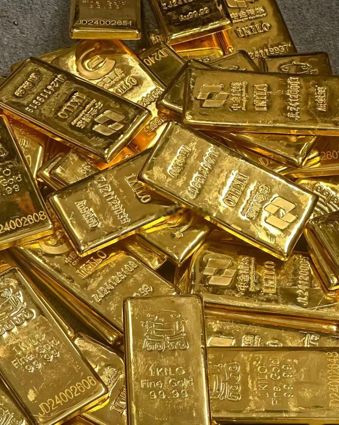运气，得靠有实力；天赋，也离不开努力。一分耕耘，才有一分收获，所以，永远不要艳羡别人的风光，因为每个成功的人身后尽是沧桑。早上好~黄金金价一张物流网跑出中国加速度 ​​​