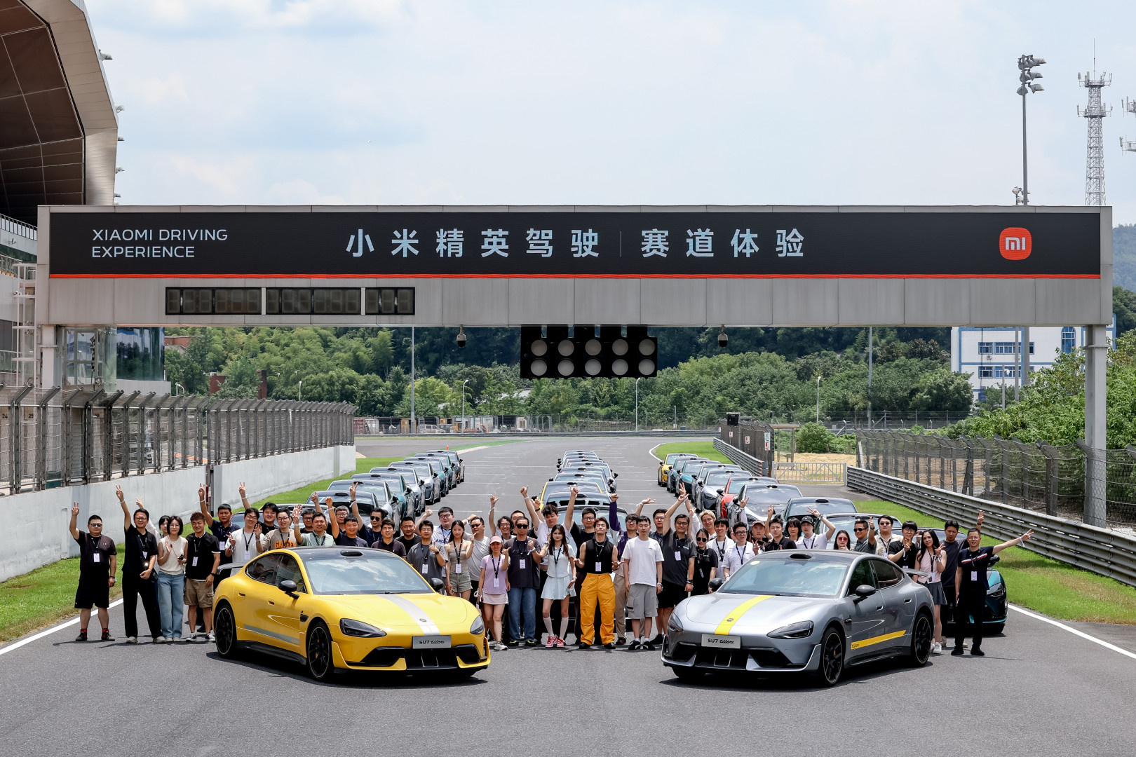 浙赛赛道日绍兴站，正式开跑。本次共计54台车分三组竞速，12位新秀学员...