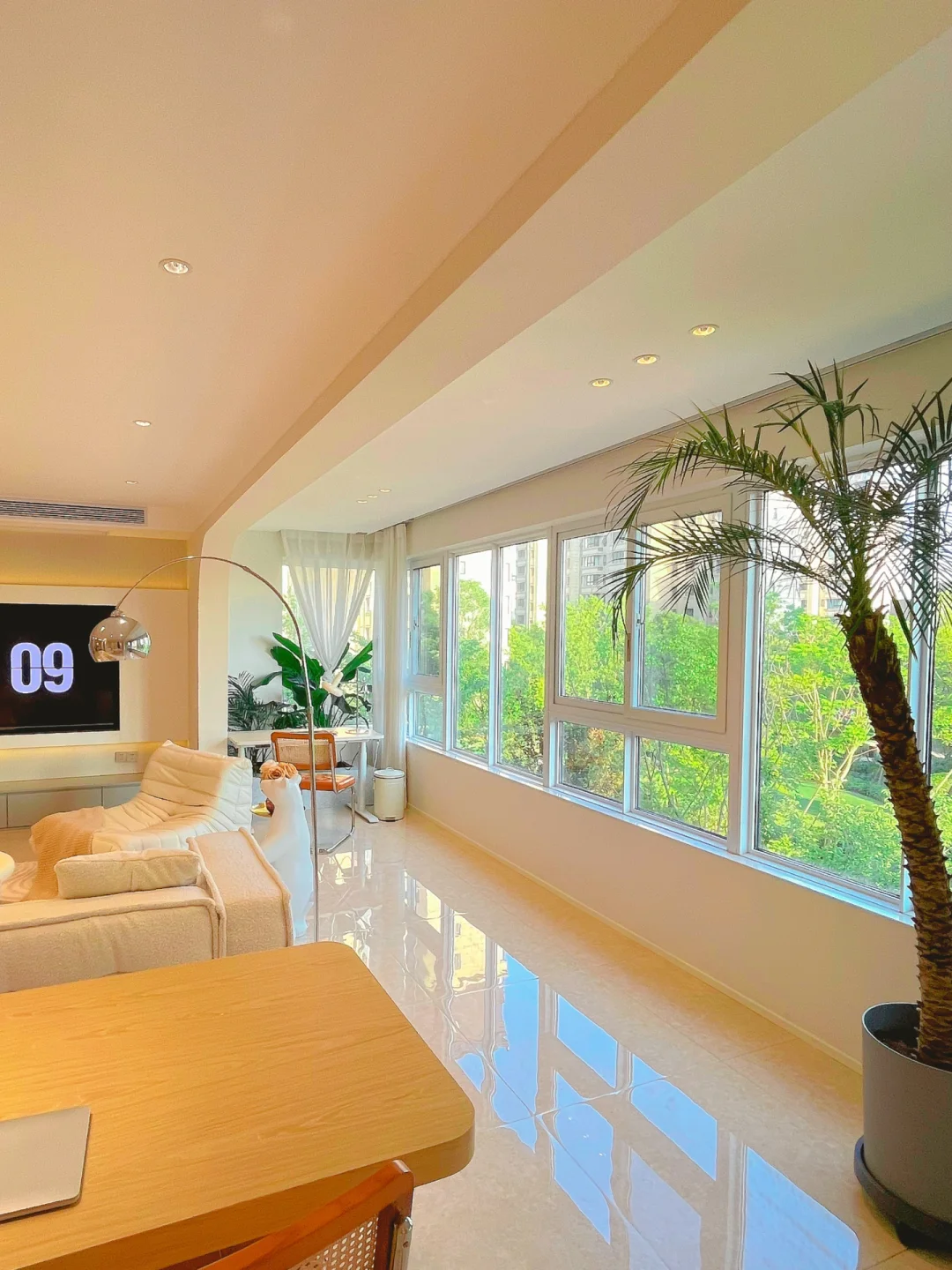 感谢邻居们把这个三楼挑剩下了