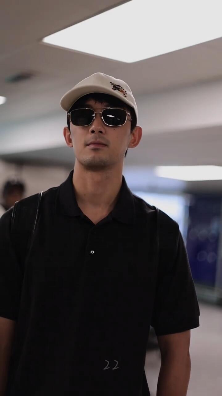 [超话]hh  吴磊✈️伦敦 ​​​