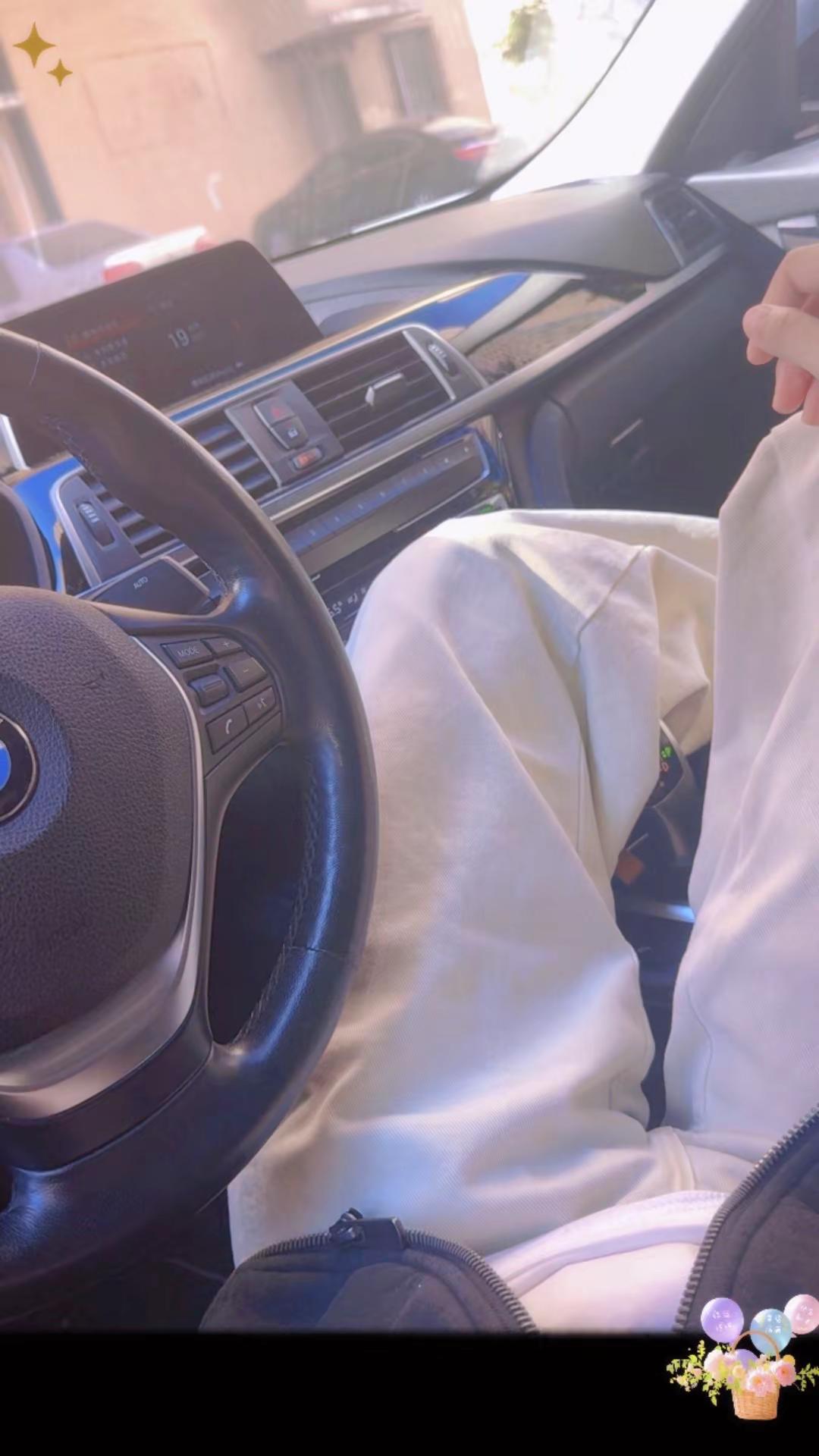 你去找黑丝吧 我脱了牛仔裤还有棉裤 拿捏不住你😂