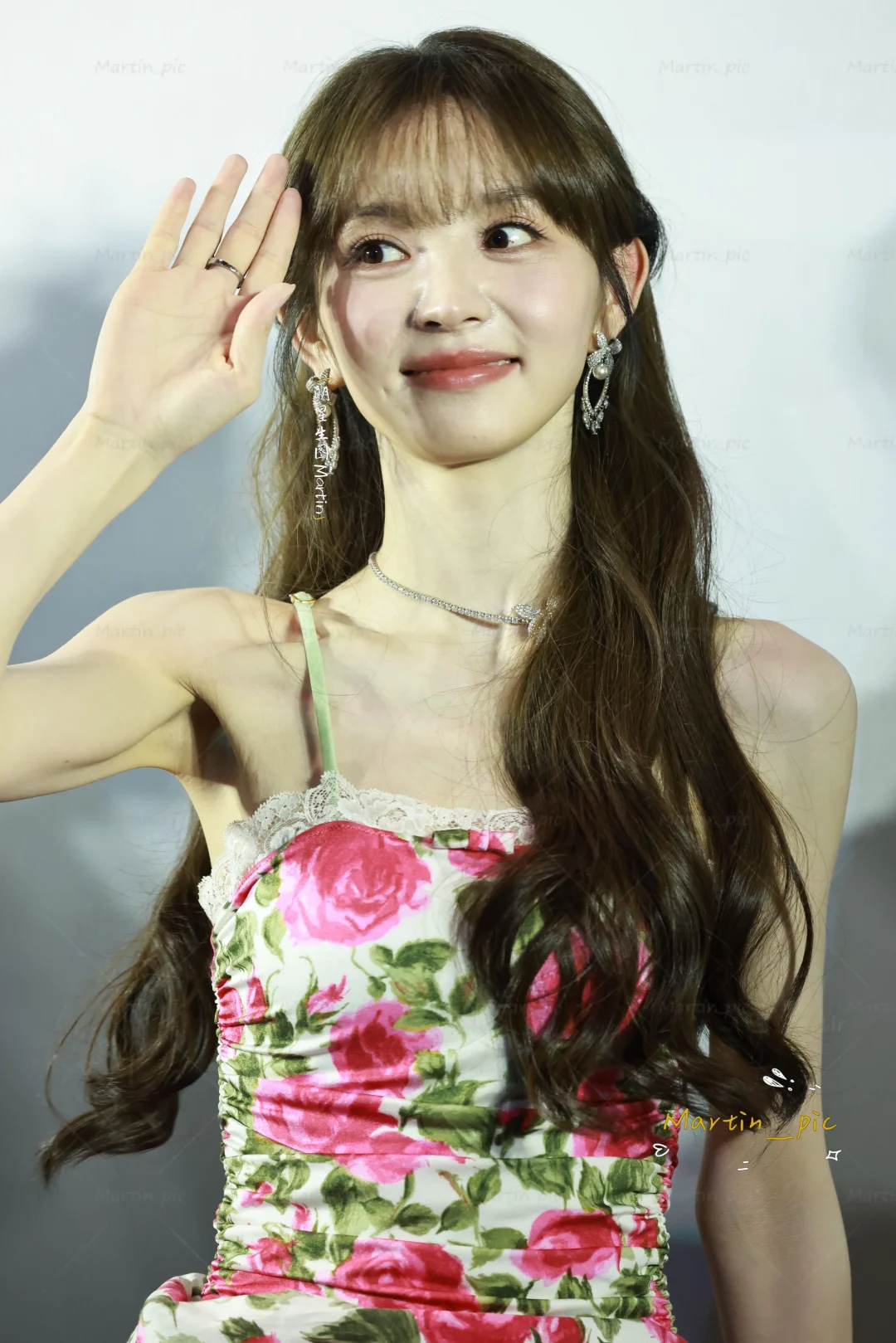 不会缺席的小猫敬礼～田曦薇女友力爆棚