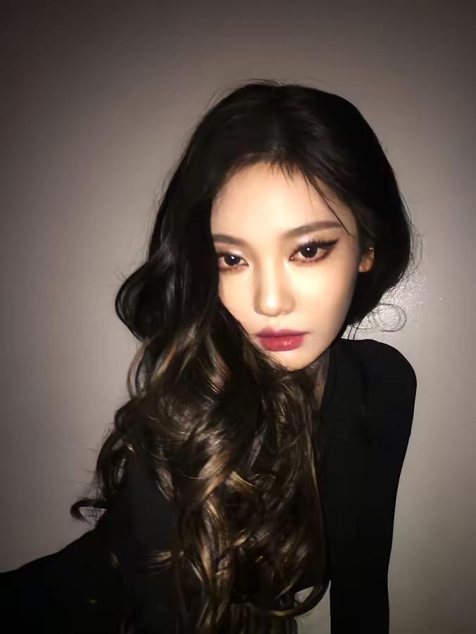 蛇蝎美人…宁艺卓 美人
