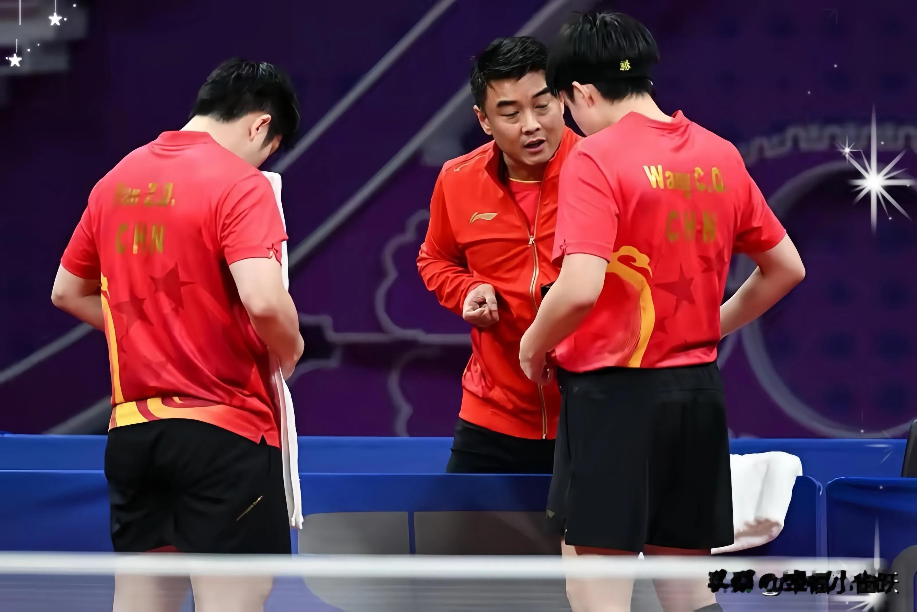 亚运会乒乓球男团今日排兵布阵预测

马上就要迎来亚运会乒乓球男团中日巅峰对决，这场硬仗看点满满，教练组的排兵布阵也牵动球迷的心。
下面仅为我个人赛前的推演猜想，实际出场顺序一切以现场官方公布为准。
1.A‑X 张本智和 VS 王楚钦
2.B‑Y 松岛辉空 VS 林诗栋
3.C‑Z 户上隼辅 VS 温