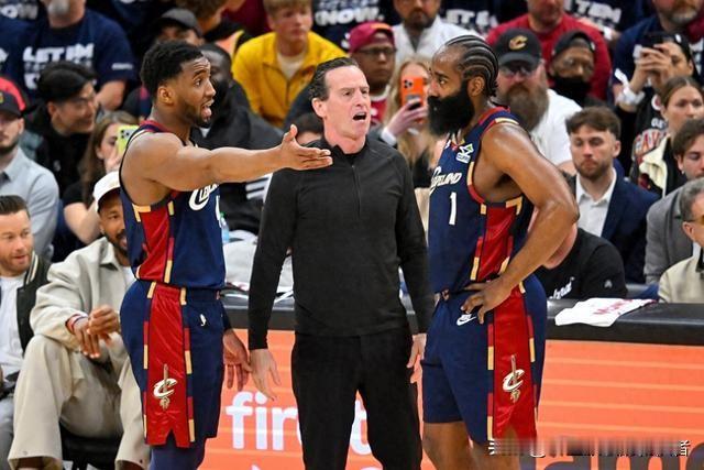 猛龙防传放投饮毒！哈登28分米切尔30分，骑士2-0