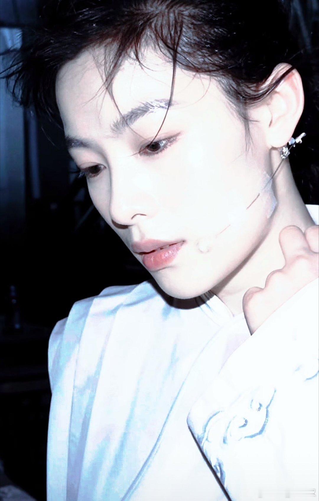 #陈丽君[超话]##陈丽君# clj#马克西姆陈丽君钢琴诠释新国风# clj #陈丽君戏永一# 

“我们一定会以不同的方式相伴在月光之下”

​