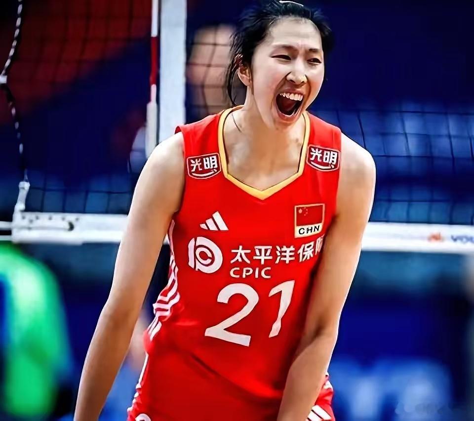 距离女排亚锦赛只剩三周，中国女排迎来大招，李盈莹和吴梦洁双双伤愈回归国...