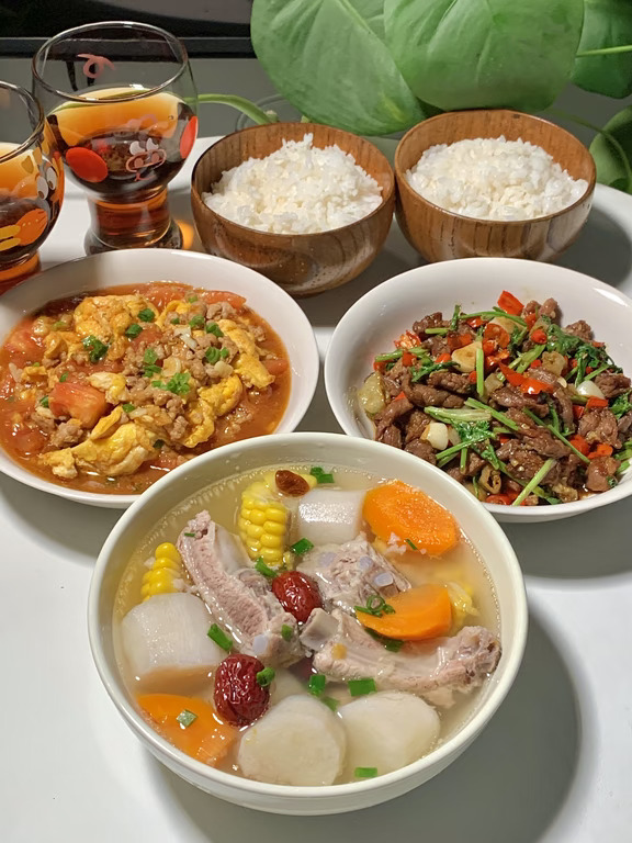 二人食晚餐❣️山药玉米排骨汤 小炒牛肉
