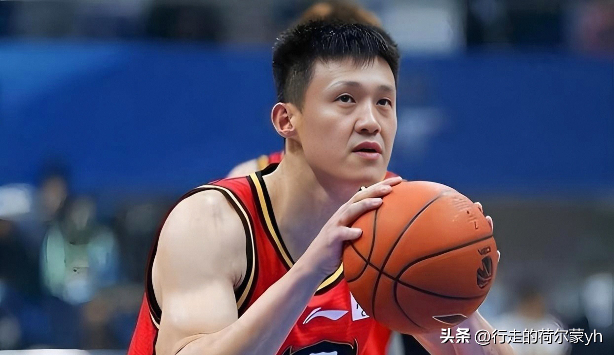 CBA自由球员名单大更新！周鹏赵岩昊鄢手骐全上榜，薪资去向全拆解

近日，CBA官方更新2026-2027赛季自由球员名单，新增周鹏、赵岩昊、鄢手骐三位实力派。

完整15人名单：周鹏、赵岩昊、鄢手骐、王岚嵚、赖克、万孟霖、孙思尧、李玮颢、李云开、丁皓然、曾繁日、王子瑞、胡布郎·买买提、栾利程、邹昀