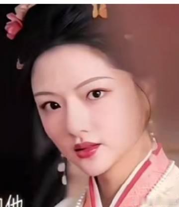 稠锦能不能放过我，我真的不想开开心心的逛此沙的广场，但每次都看到这张1...